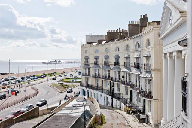 Stunning 2 Bed With Sea View In Hastings Old Town Apartment Room photo